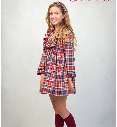 Vestido niña Oxford a cuadros &amp; coronita de Diverdress by La Amapola | Aiana Larocca
