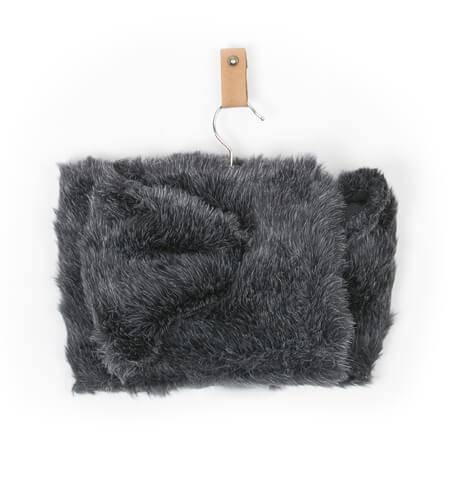  Bufanda pelo gris Nueces Kids | Aiana Larocca