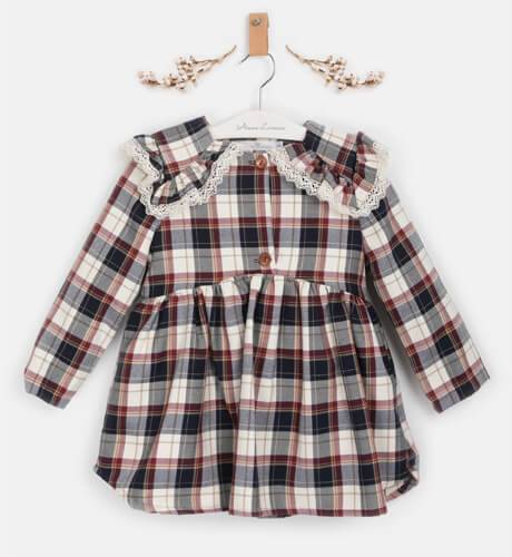 Vestido niña a cuadros detalle puntilla de Blanca Valiente | Aiana Larocca
