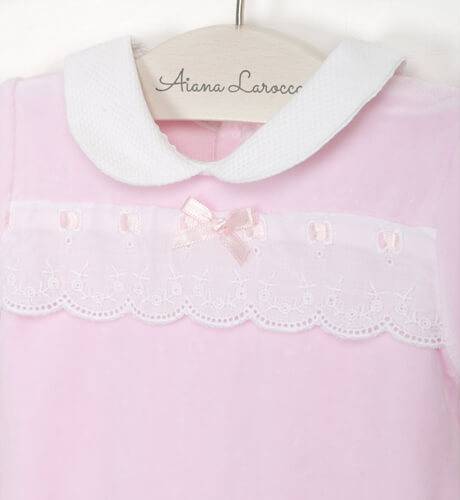 Pijama bebé terciopelo rosa puntilla de Valentina Bebés | Aiana Larocca