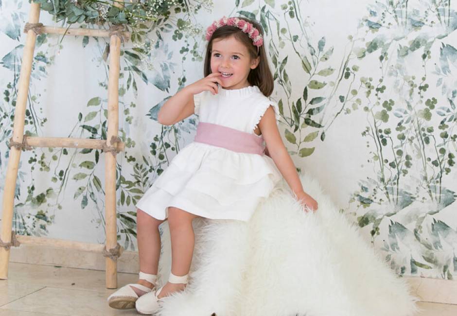 Vestido niña ceremonia lino volantes lazada rosa | Aiana Larocca